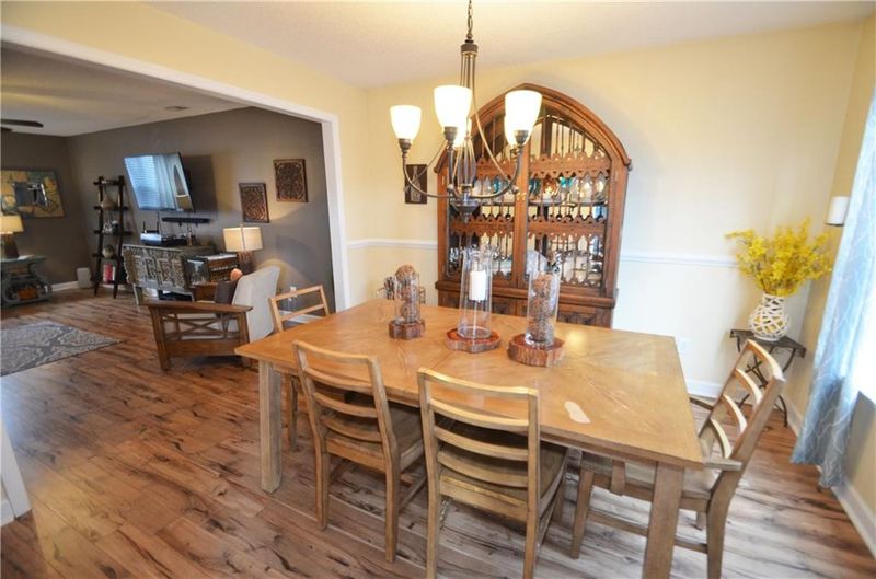 1955 9th Street Pl SE, Hickory, NC 28602