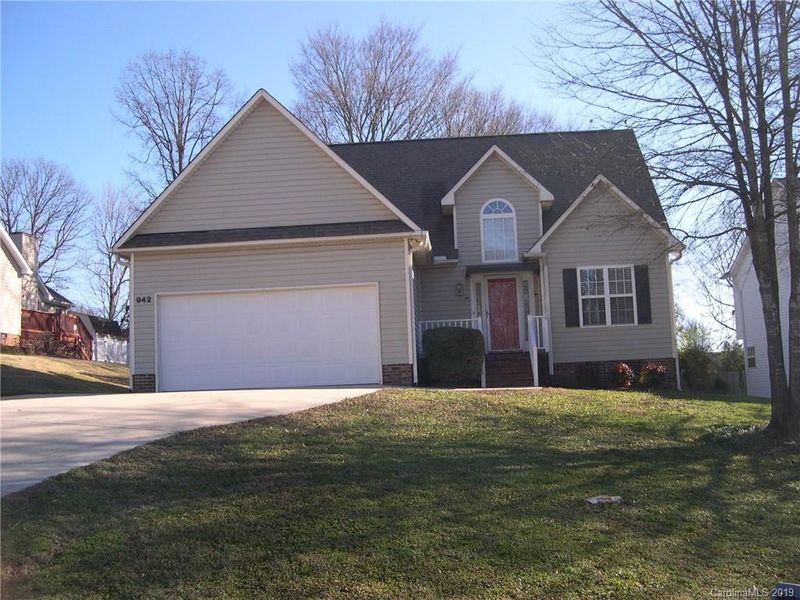 942 Oxford Ct, Concord, NC 28025