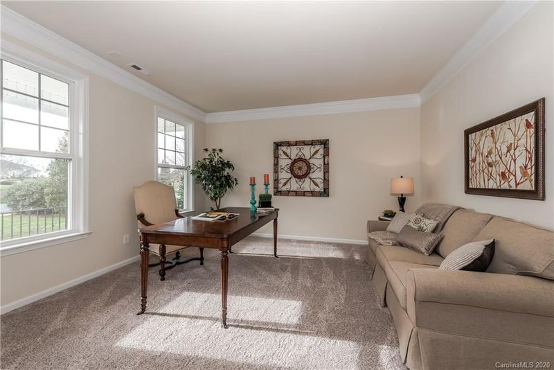 8070 Heatherstone Dr, Harrisburg, NC 28075