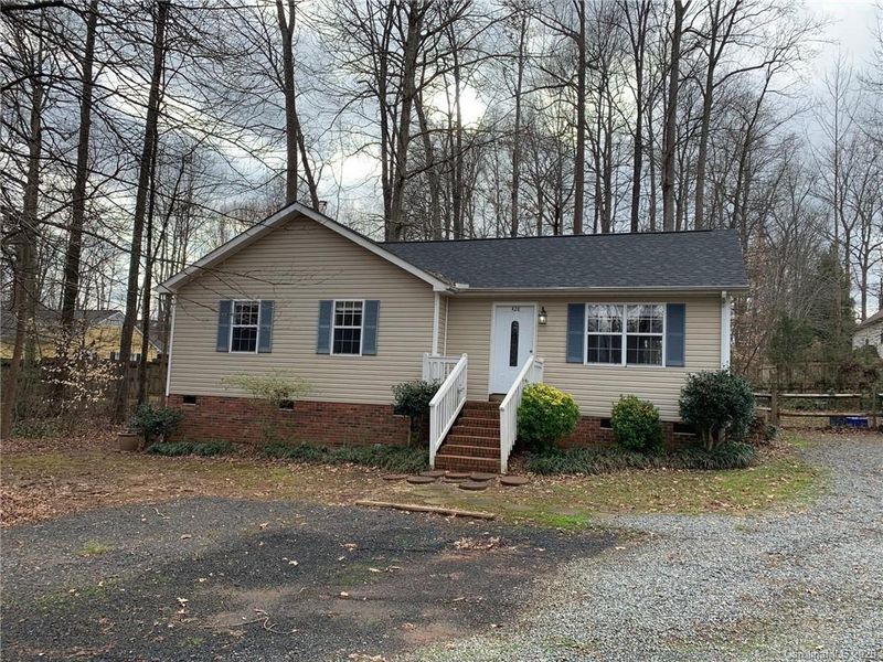 428 Fence Post Ln, Matthews, NC 28105