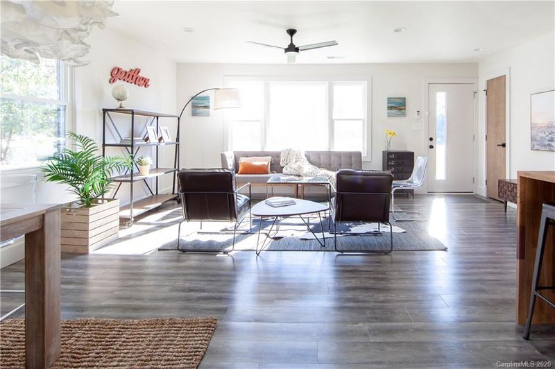 3615 Sudbury Rd, Charlotte, NC 28205