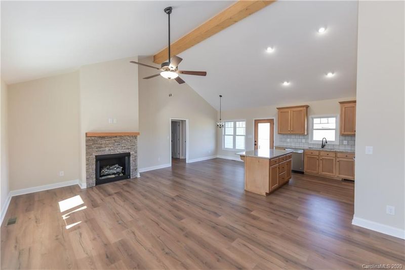3633 Kimber Ln, Sherrills Ford, NC 28673