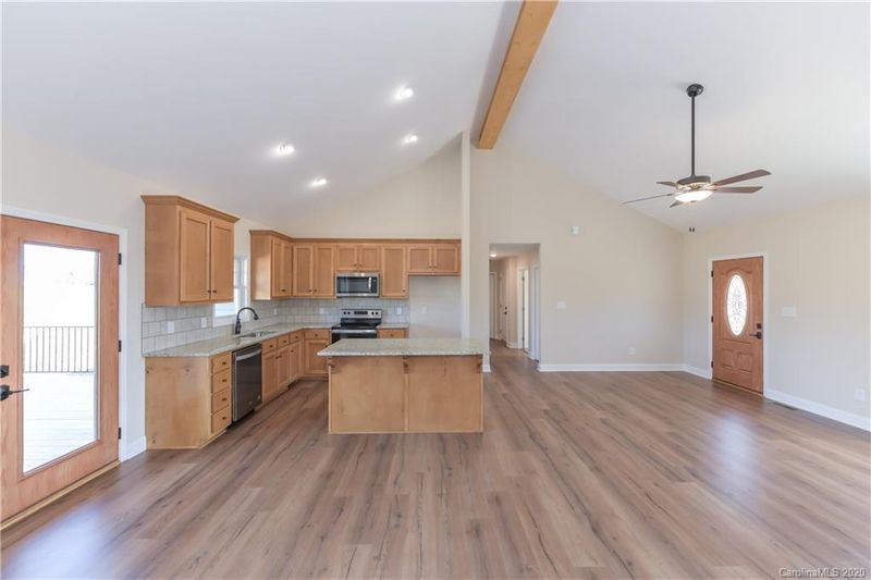 3633 Kimber Ln, Sherrills Ford, NC 28673