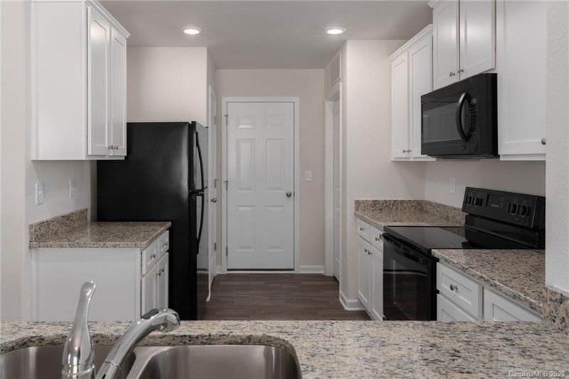 2028 Germany Dr, Dallas, NC 28034