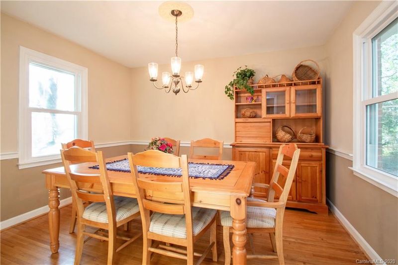 2415 Seth Thomas Rd, Charlotte, NC 28210