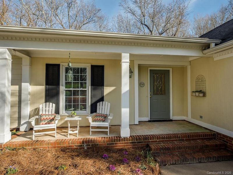 931 Somersby Ln, Matthews, NC 28105