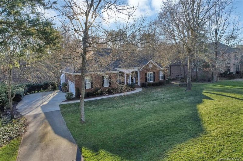 1104 Carole Ct, Matthews, NC 28104