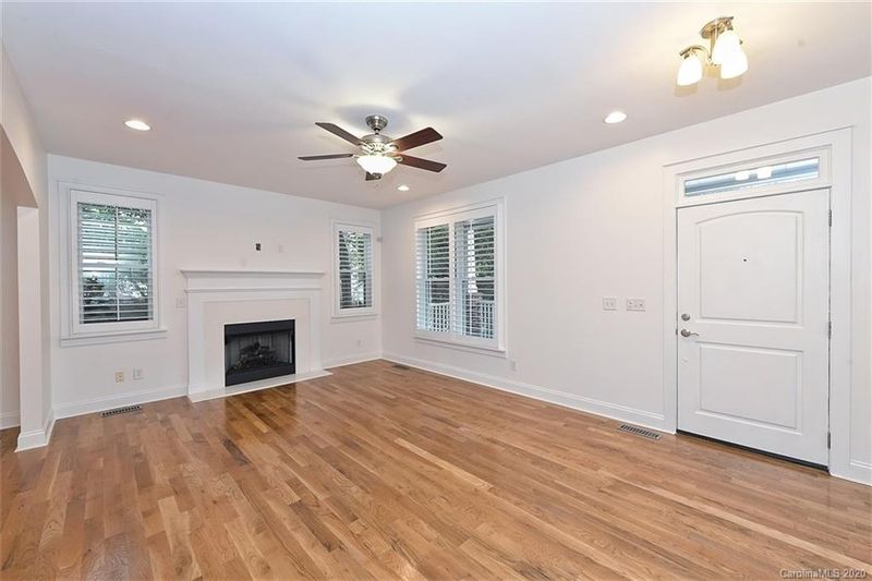 2414 Vail Ave #B, Charlotte, NC 28207