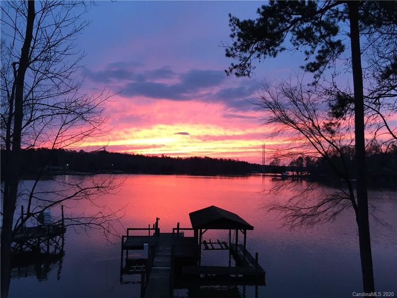 5600 Riverfront Rd, Lake Wylie, SC 29710