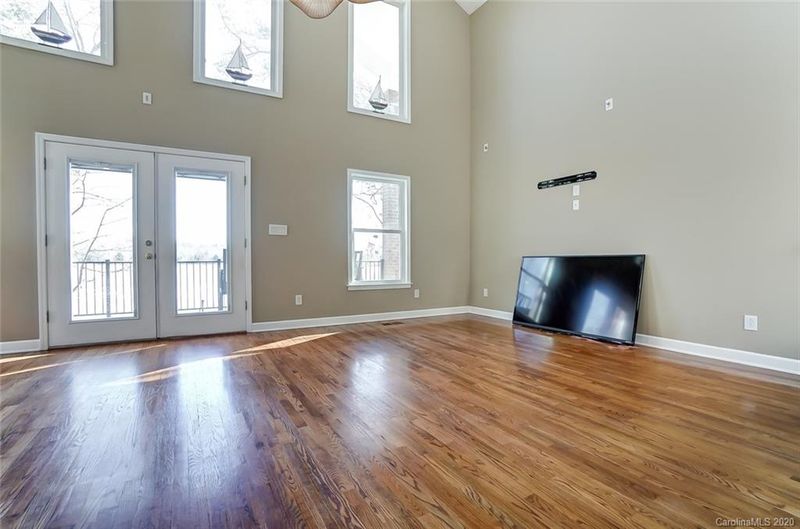 5600 Riverfront Rd, Lake Wylie, SC 29710