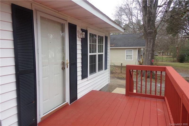 3221 Washington Pl, Charlotte, NC 28269