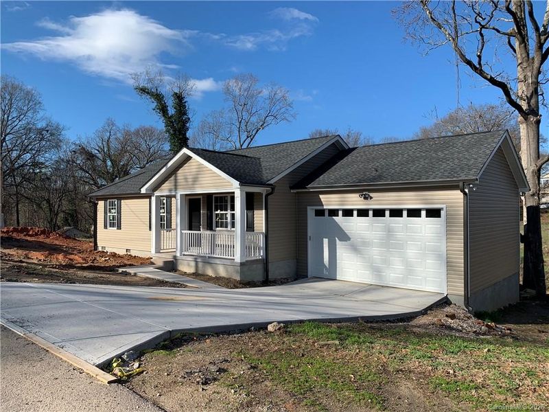 392 9th St, Kannapolis, NC 28081