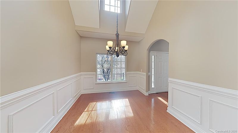 511 Shady Oaks Dr, Stanley, NC 28164