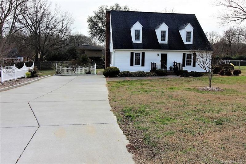 3417 Sherwood Cir, Gastonia, NC 28056