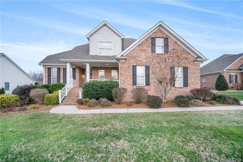 129 Fox Den Cir, Statesville, NC 28677