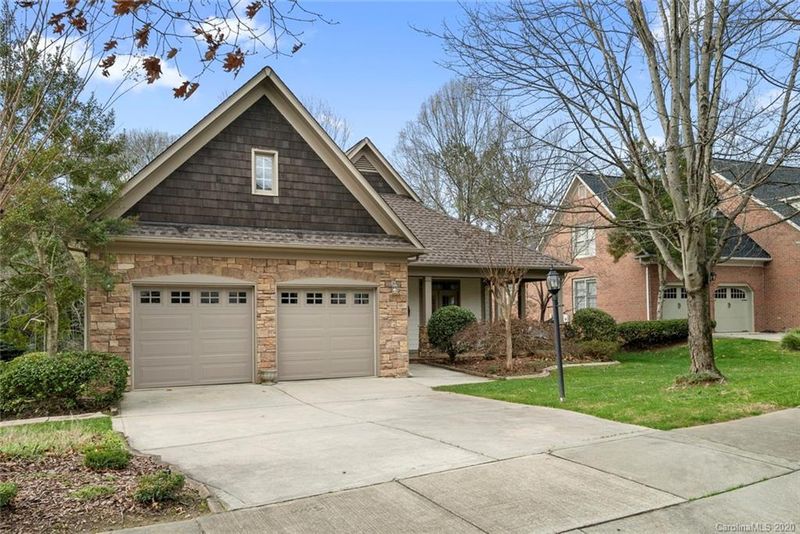 19761 Hagen Knoll Dr, Davidson, NC 28036