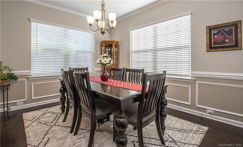 10114 Berkeley Castle Dr, Charlotte, NC 28273