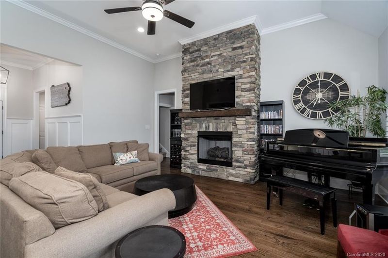 7387 Little Egypt Rd, Stanley, NC 28164