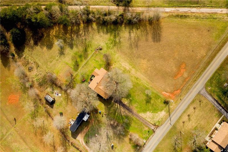 4740 16th Street Dr NE, Hickory, NC 28601