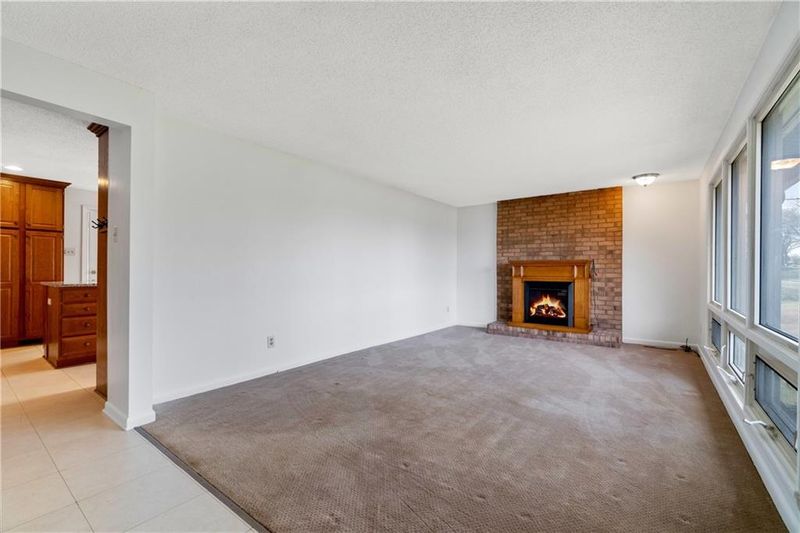 4740 16th Street Dr NE, Hickory, NC 28601