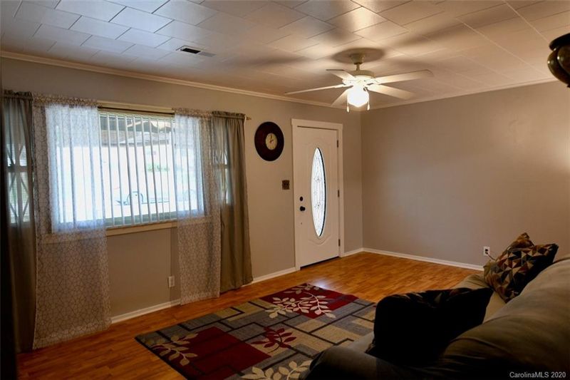 1320 Washington Ln, Kannapolis, NC 28083