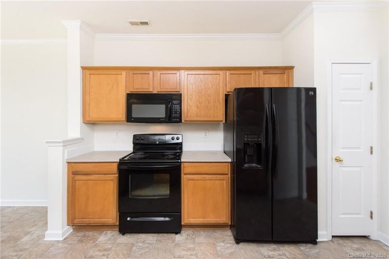 13607 Chester Ln, Charlotte, NC 28273