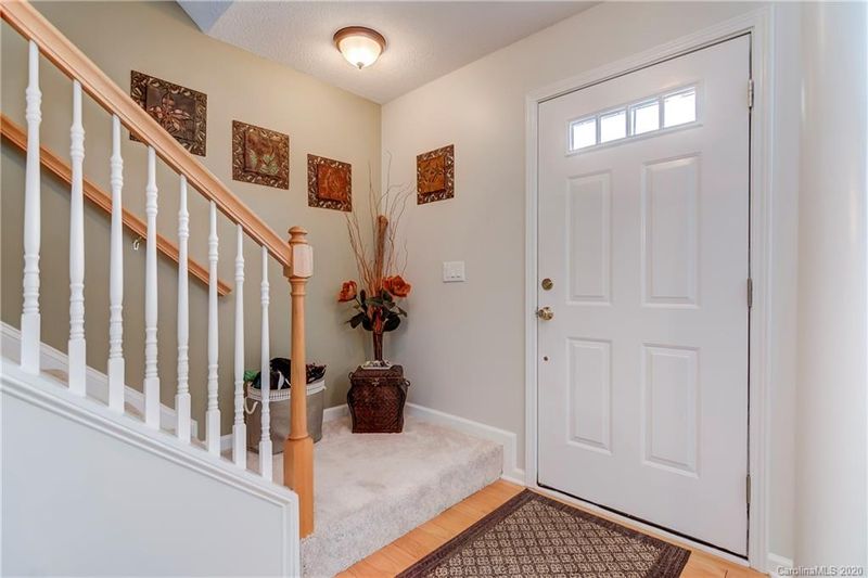 4219 Melrose Club Dr, Matthews, NC 28105