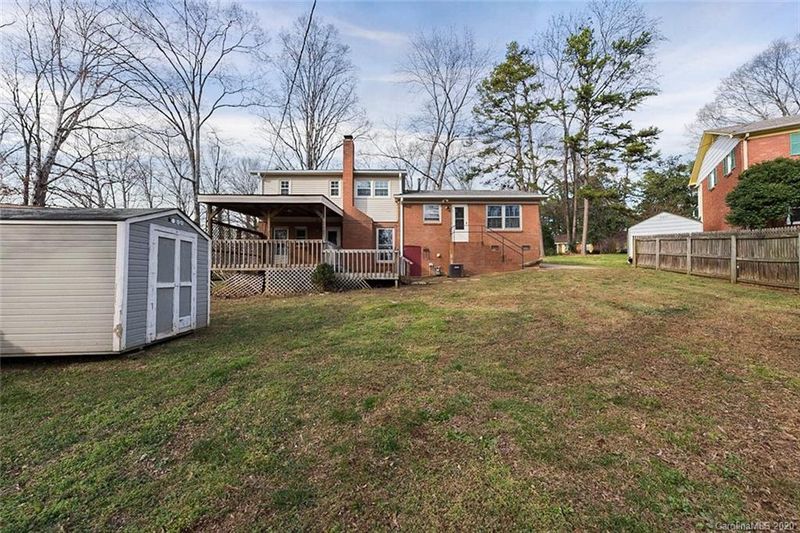 4632 Easthaven Dr, Charlotte, NC 28212