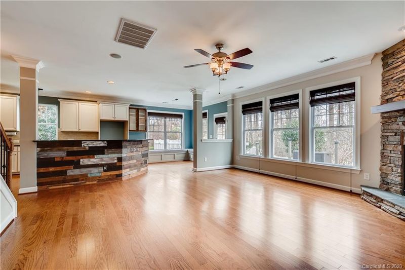 17323 Harbor Walk Dr, Cornelius, NC 28031