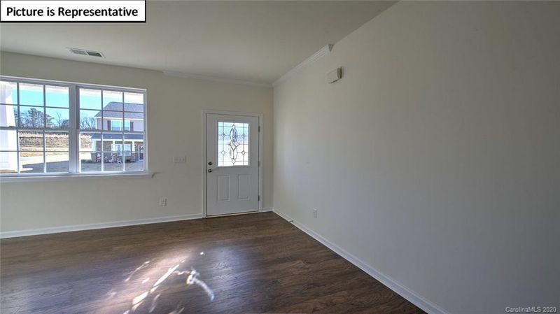 9832 Oak Barrel Ln, Charlotte, NC 28215