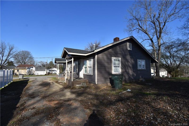 207 Allison Ave, Gastonia, NC 28052
