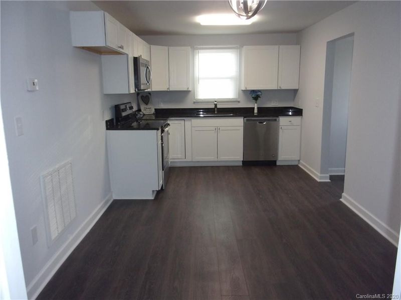 200 Lowe Ave, Kannapolis, NC 28081