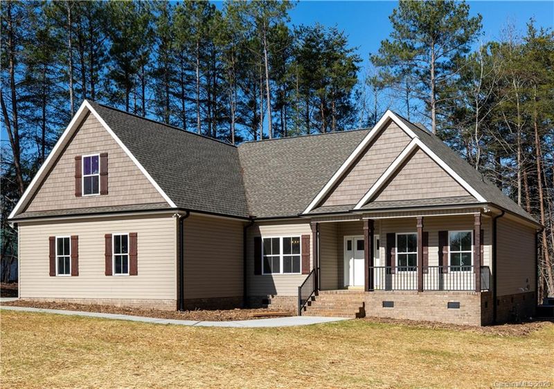 1984 Davis Cir, Clover, SC 29710