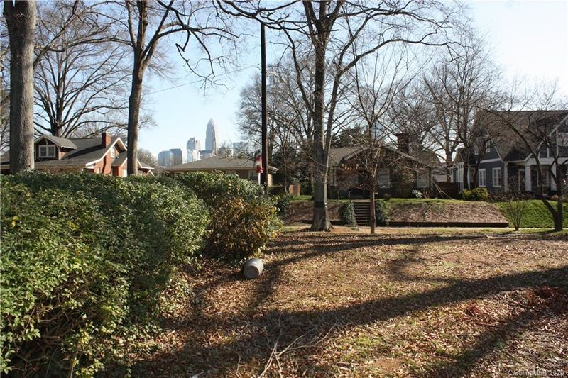 408 Grandin Rd, Charlotte, NC 28208