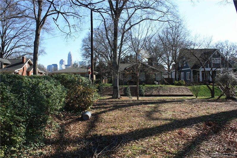 408 Grandin Rd, Charlotte, NC 28208