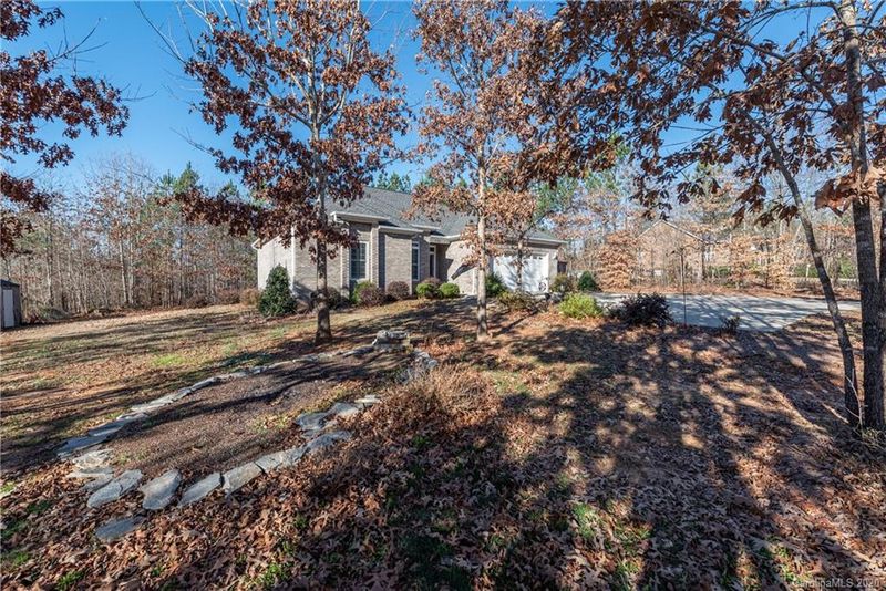536 Adams Ln, Lancaster, SC 29720