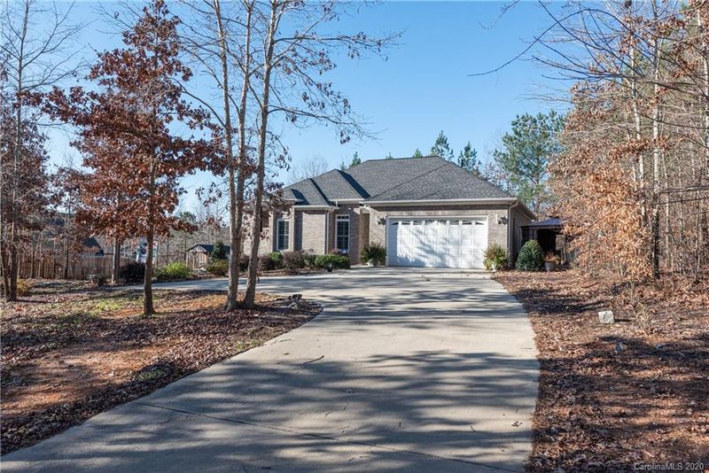536 Adams Ln, Lancaster, SC 29720