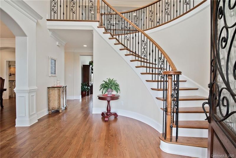 151 Walden Dr, Mooresville, NC 28115