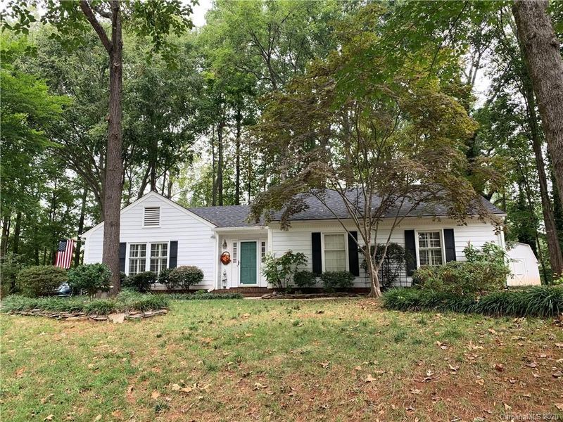 1225 Blossomwood Ln, Matthews, NC 28105