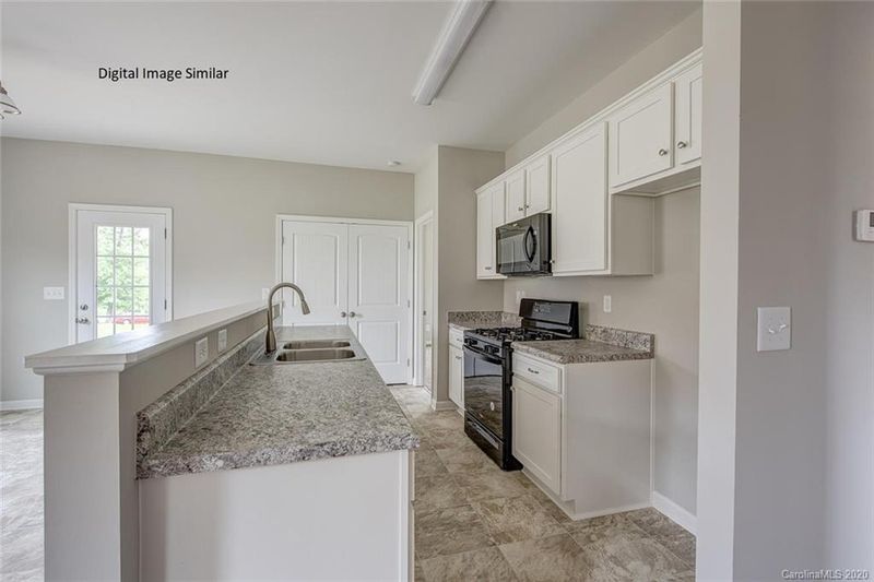 501 W Robinson St, Dallas, NC 28034