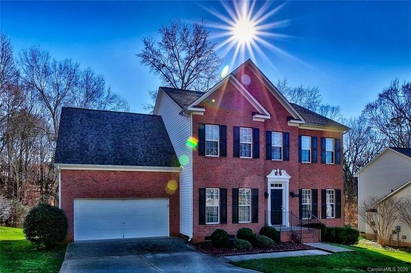 13730 Bluffton Ct, Pineville, NC 28134