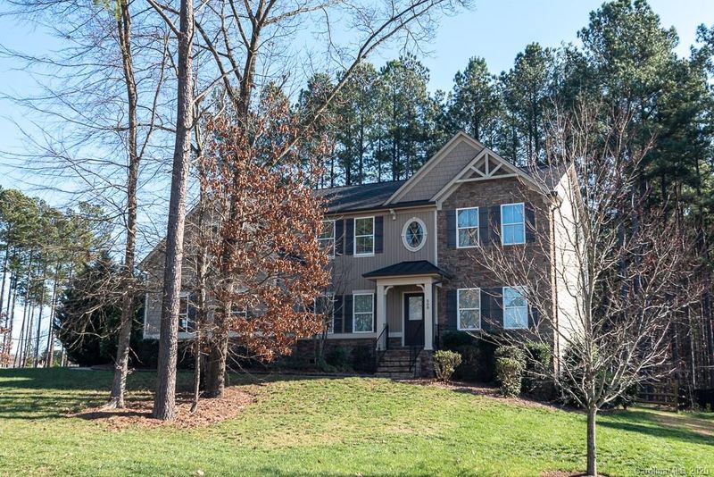 508 Brookridge Dr, Mount Holly, NC 28120
