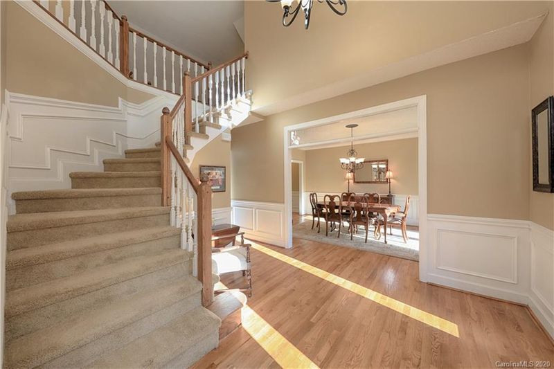 5035 Ridgetop Trl, Charlotte, NC 28215
