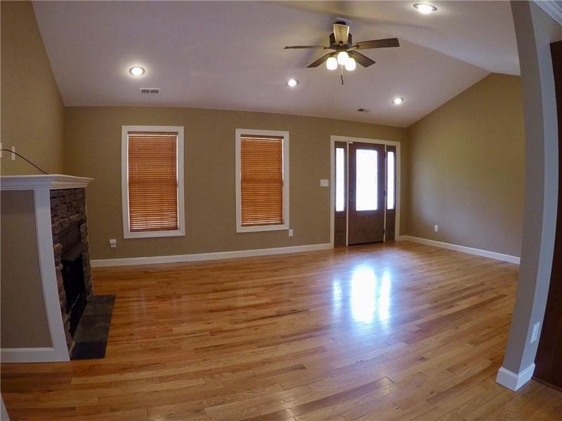 5202 Foley Dr, Hickory, NC 28602