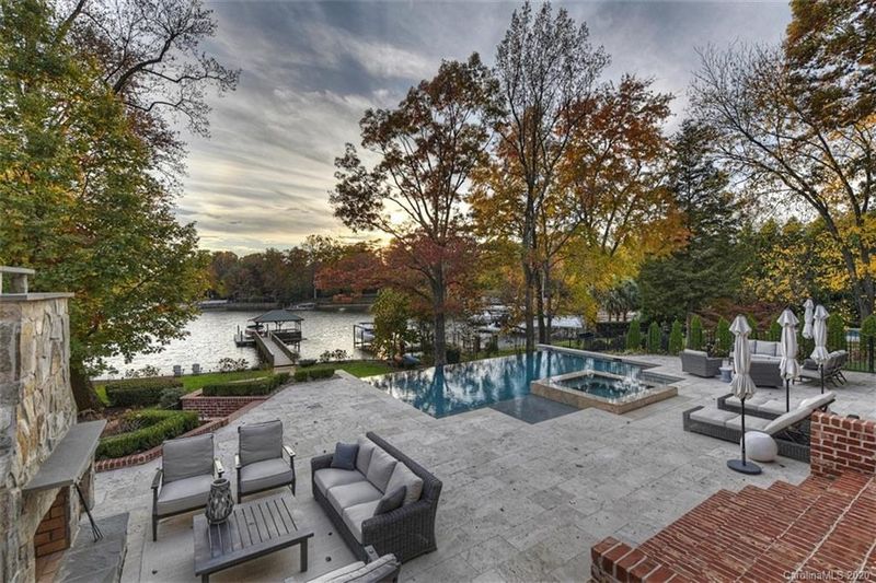 17018 Green Dolphin Ln, Cornelius, NC 28031