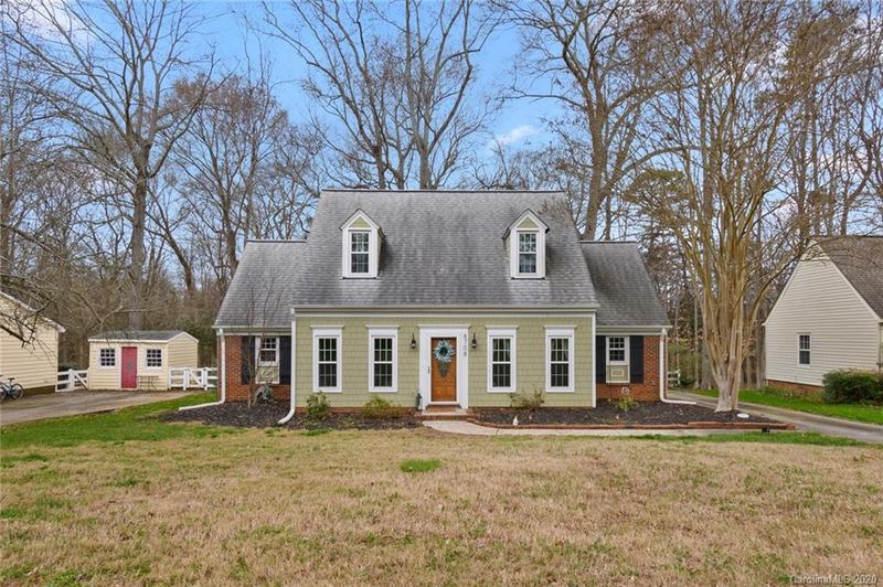 8708 Gruenewald Ln, Charlotte, NC 28210