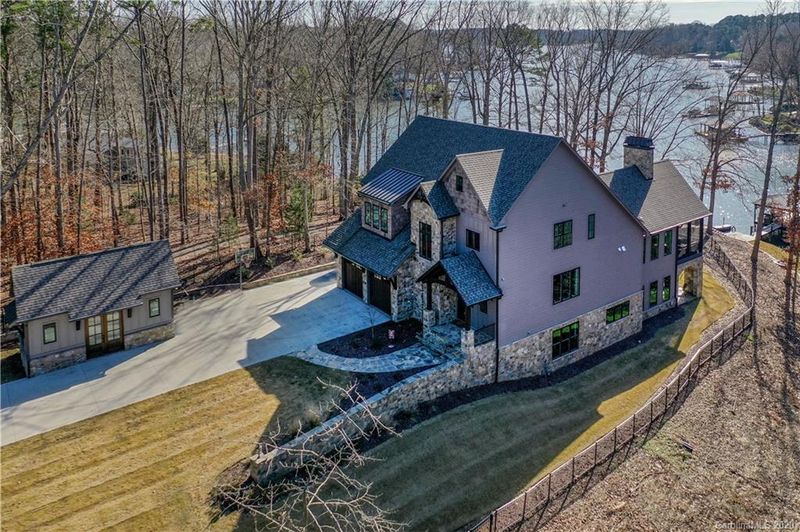 683 Kemp Rd, Mooresville, NC 28117