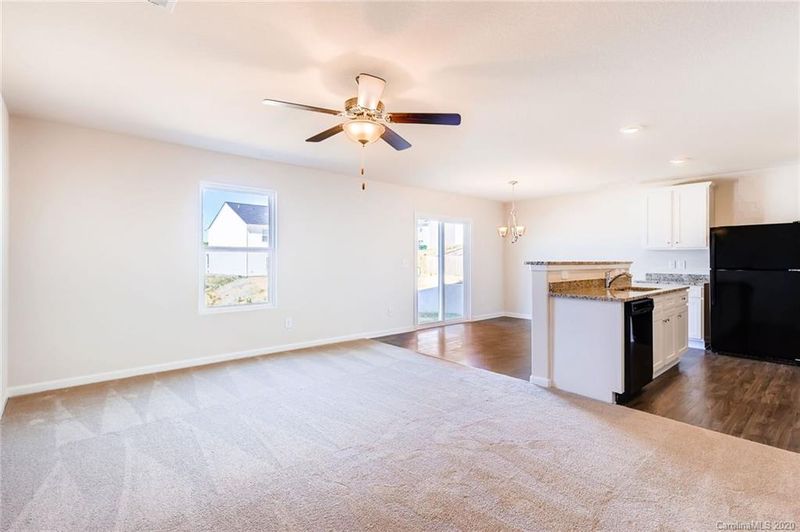 3417 Ellingford Rd, Charlotte, NC 28214