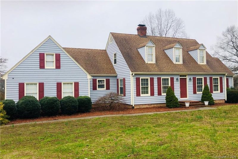 725 Sherwin Ln, Concord, NC 28025