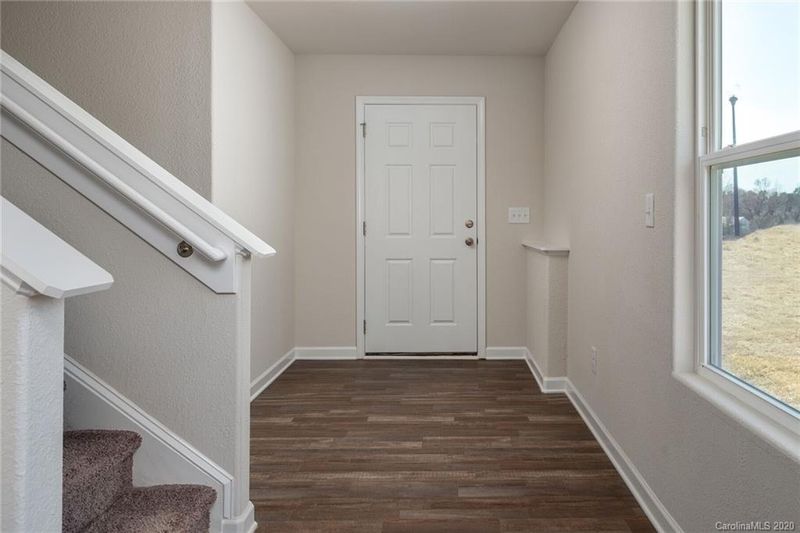8313 Highgate Dr, Charlotte, NC 28215